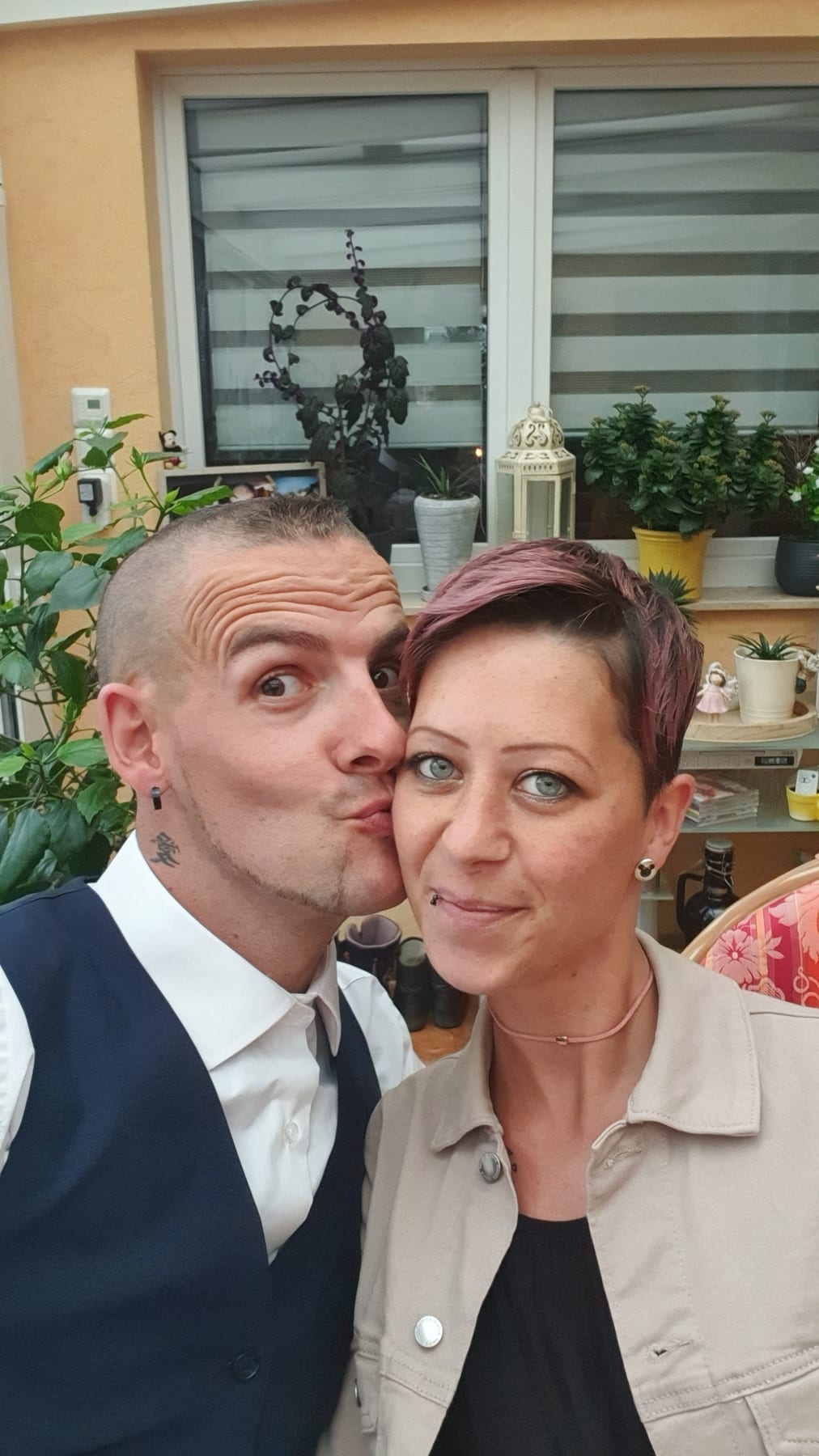 Hatzi und Kekzi 2019 schick gekleidet